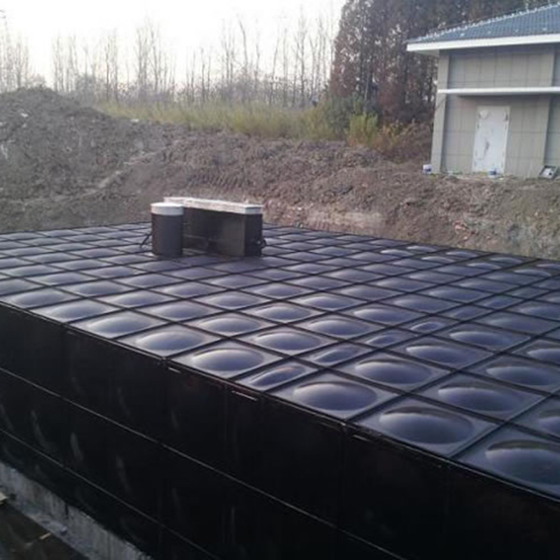 Ondergronds gemonteerde watertank