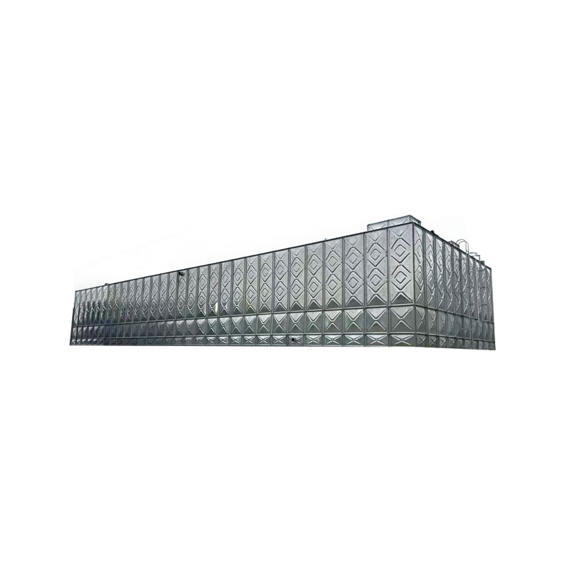 Composietconstructie met vastgeschroefde sectionele watertank